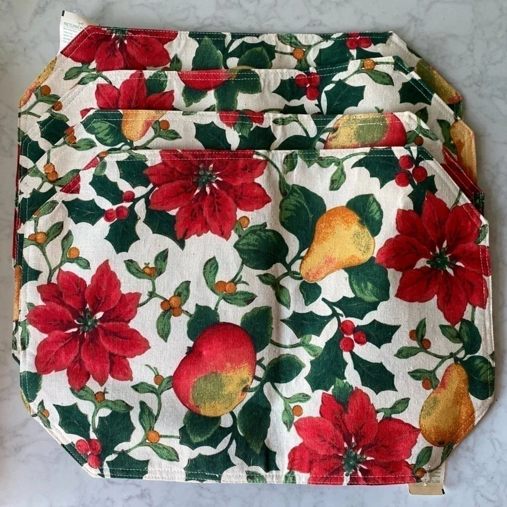 Set of 4 Poinsettia and Fruit Placemats NWT